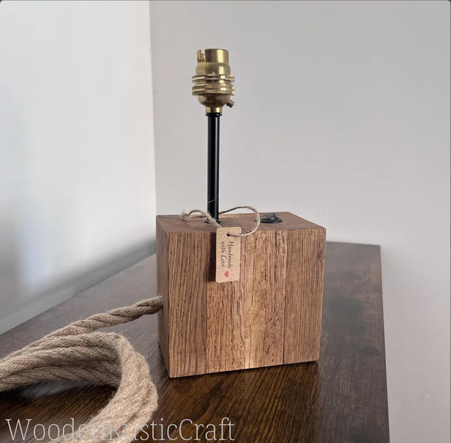 Character-Grain Solid Oak Lamp Base — Hand-Finished