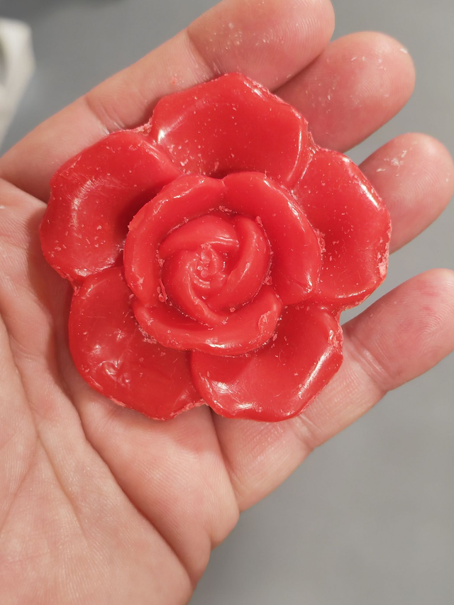 Savon " fleur" parfum cerise