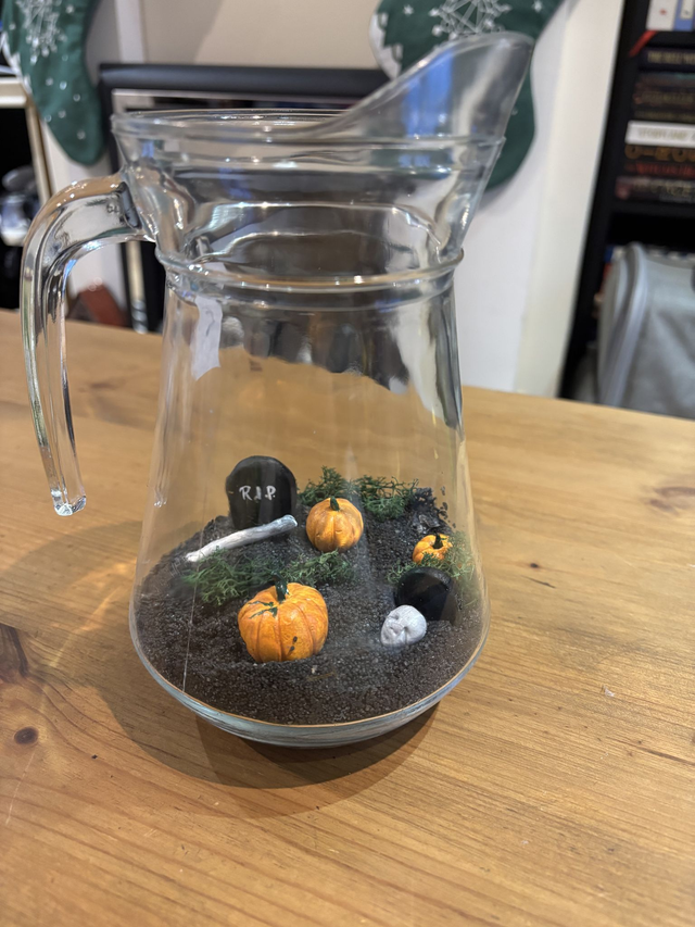 Cemeterarium Jug