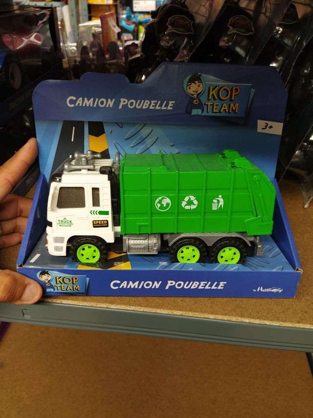 CAMION POUBELLE 
