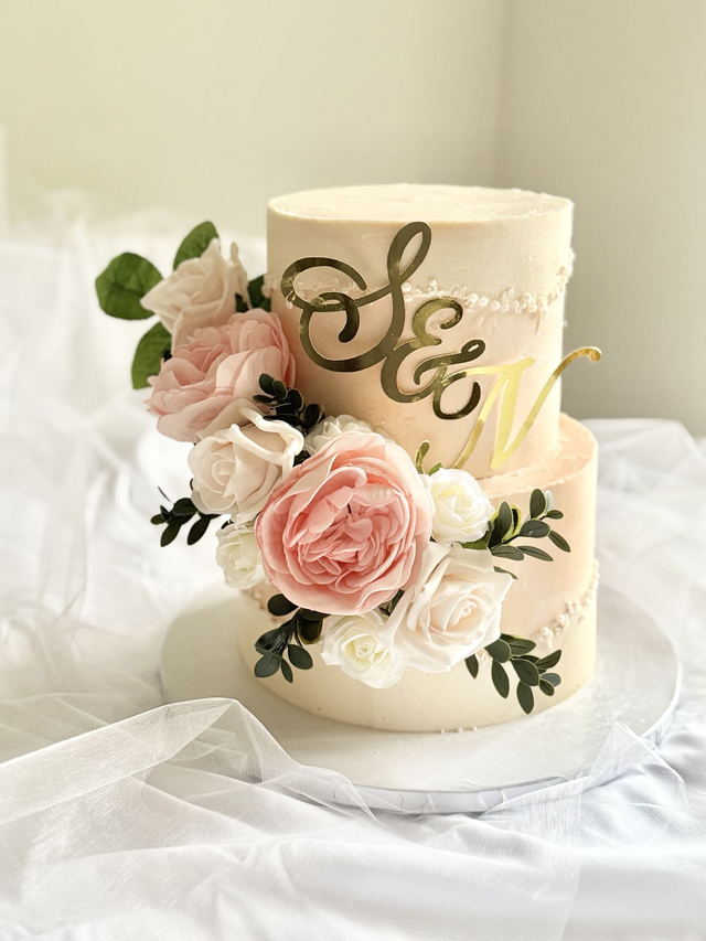 Pearls & Peonies 2 tier Wedding Cake