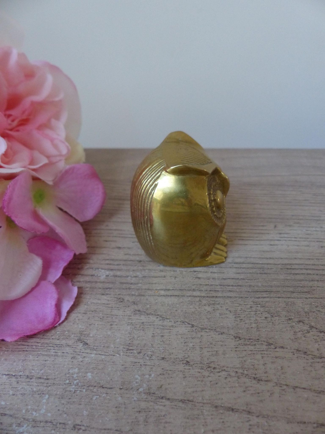 Ancienne figurine chouette hibou en laiton doré sculpté, collection animal en laiton, hibou porte bonheur en laiton, cadeau ami famille