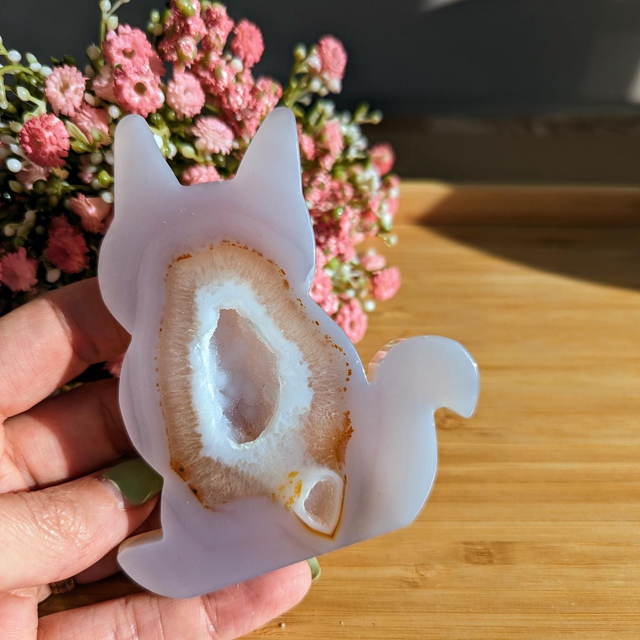 Druzy Agate Cat Carving 