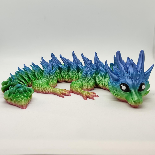 Furry Dragon, Flexible 3D Printed Dragon, Fantasy Dragon, Whimsical Figurine, 3D Printed Dragon 