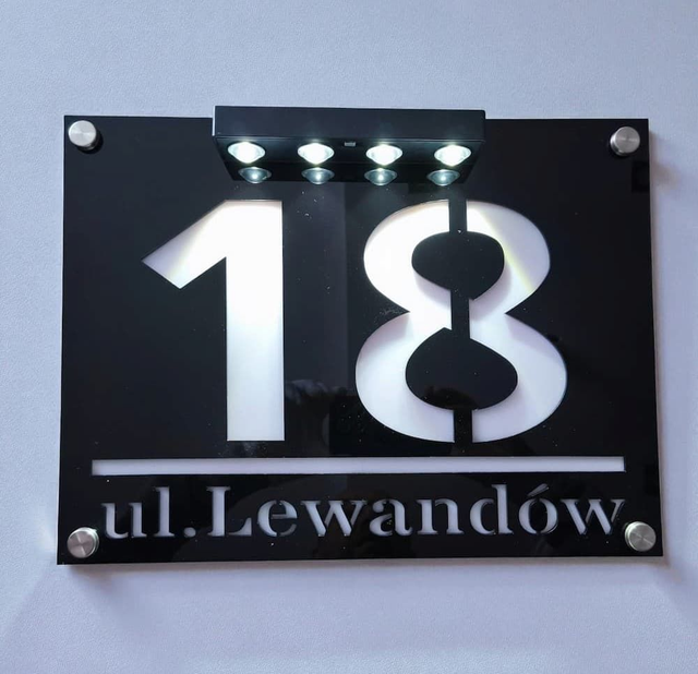 Elegancki Numer Domu z Podświetleniem LED
