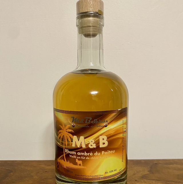 M&amp;B - Rhum ambré du Poitou
