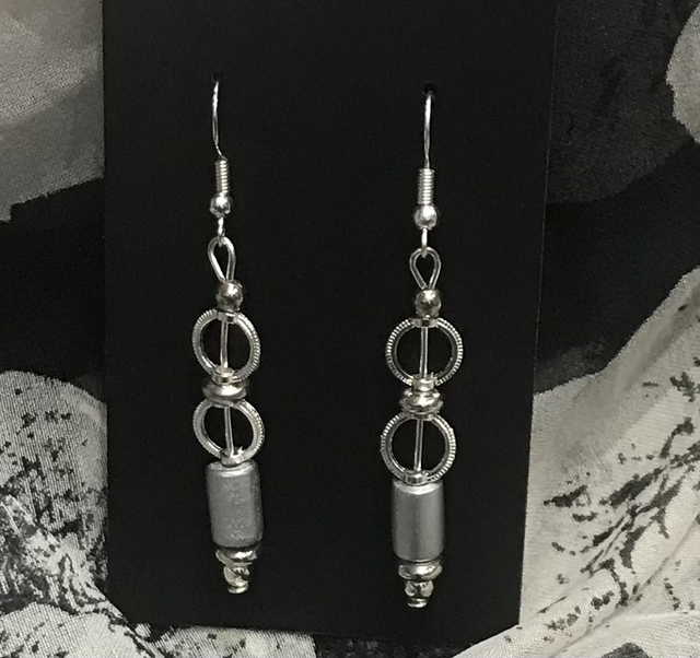 Grey Dangling Earrings- GRDE08