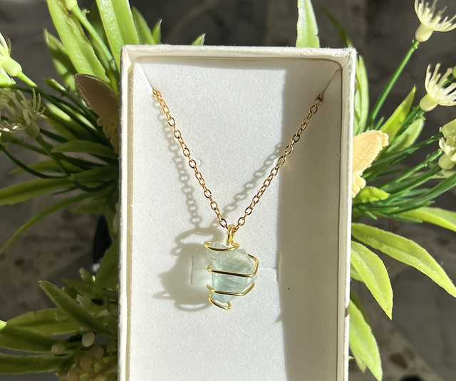 Fluorite verde grezza , prov : Italia 🇮🇹, acciaio inox 