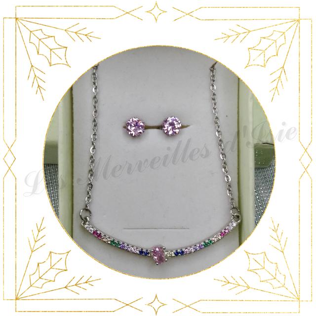 Parure collier court multicolore et puces roses