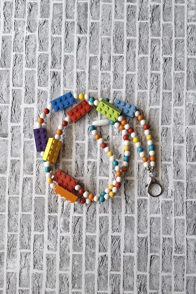 Ordinary beads & bricks lanyard White/orange/blue/yellow/red