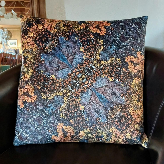 ALALIA ocre-blue. Coussin Acquarius 56cm.