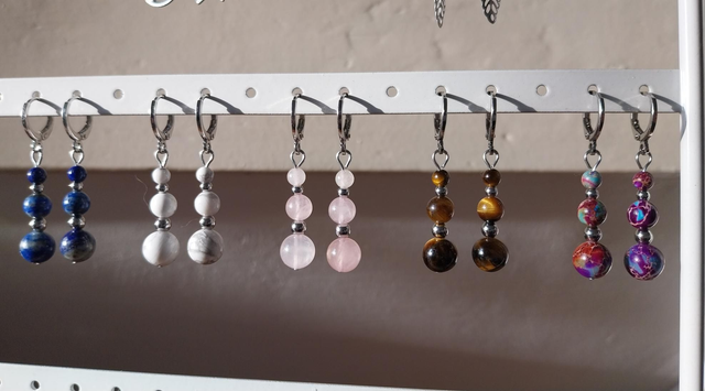 Boucles 3 perles en pierres naturelles