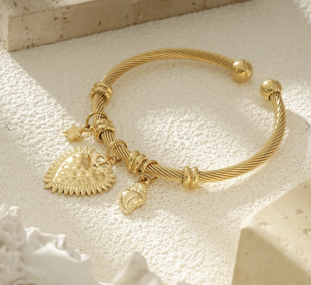 Bracelet jonc torsadé / Cœur