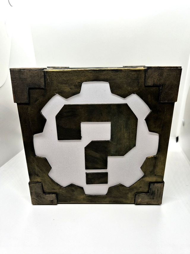 Cube lumineux "?" - Mario