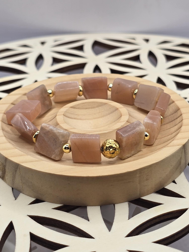 Bracelet Pierre de lune orangée carrée 
