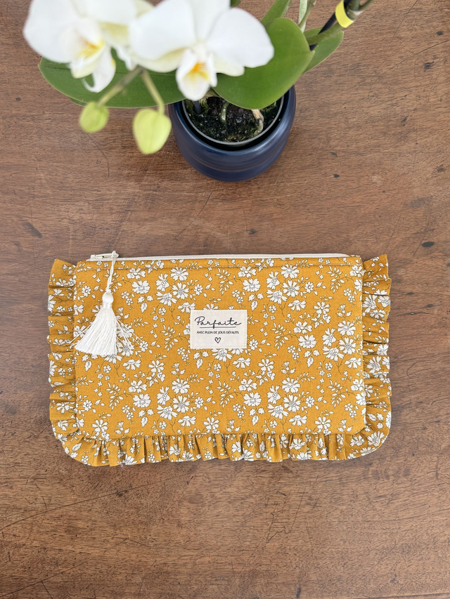 Pochette plate à froufrous L
