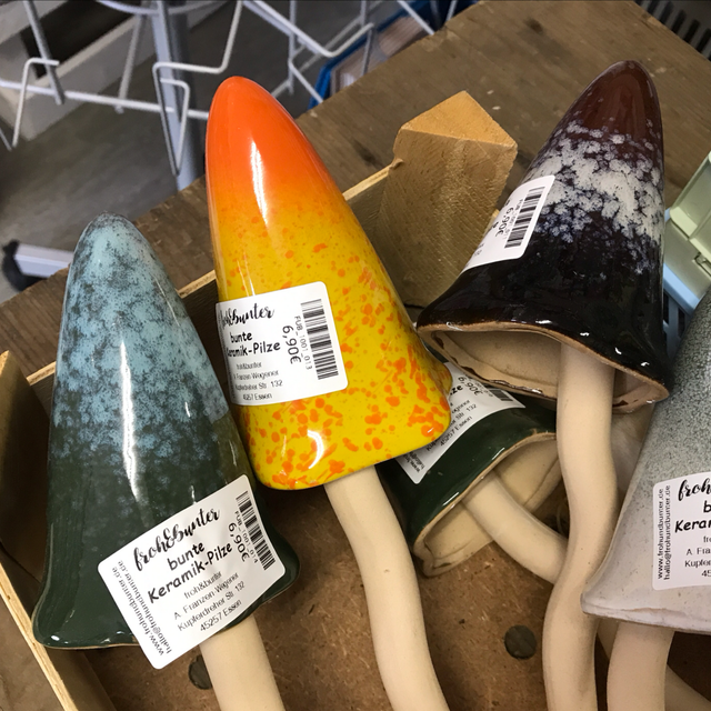 bunte Keramik-Pilze