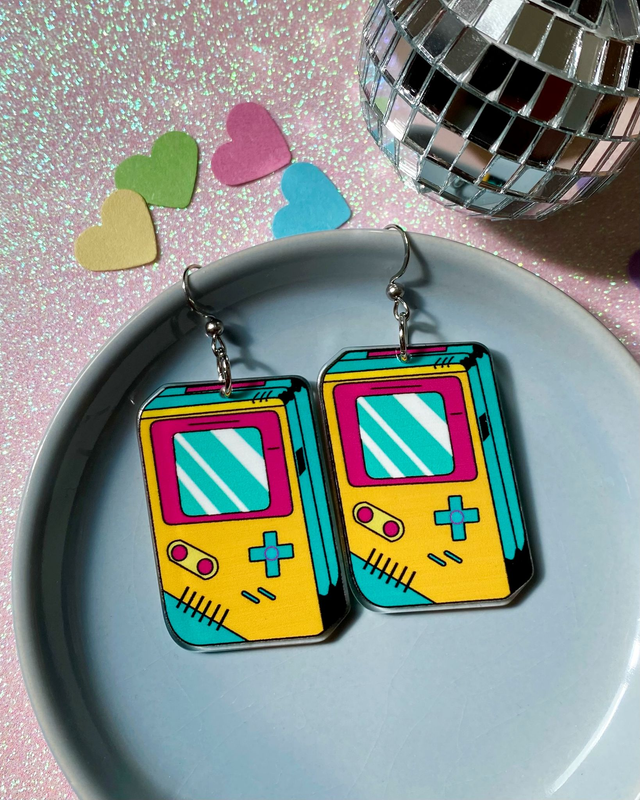 Boucles d'oreilles consoles gameboy