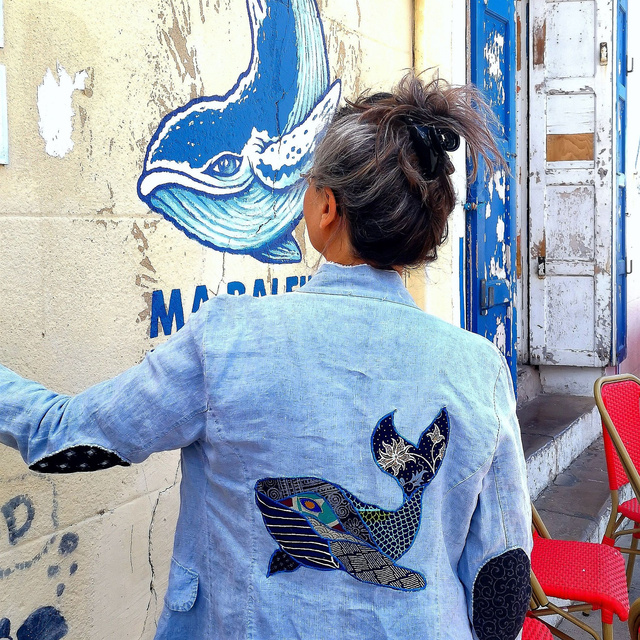 GARDIENNE de la PLANETE, création textile sur veste en lin, Pièce Unique.