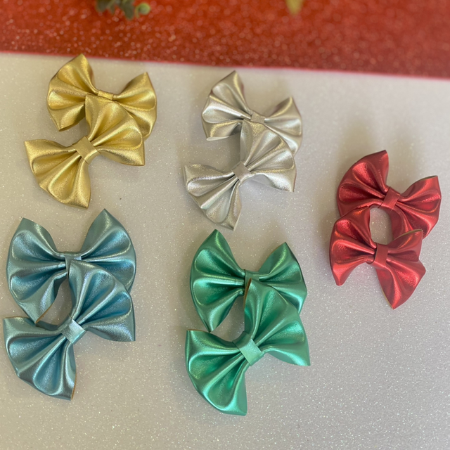 Paire de barrettes métalliques 