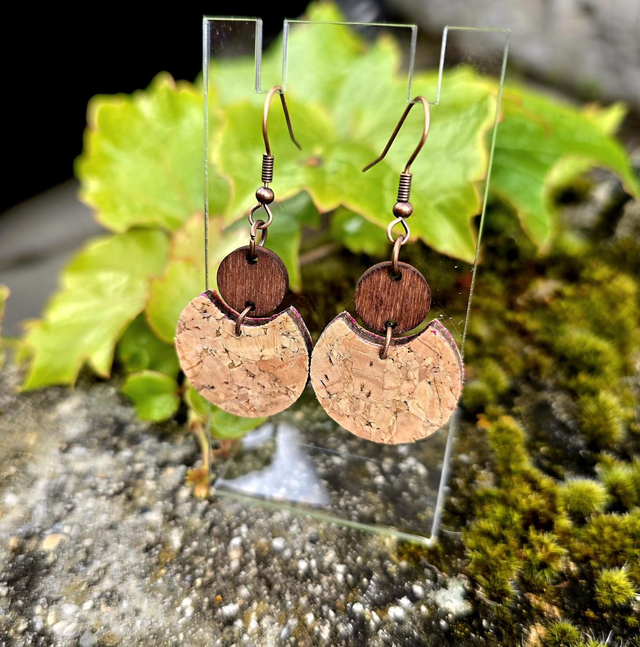 Boucles d'oreilles "Aria" avec base en bois et tissu de naturel 