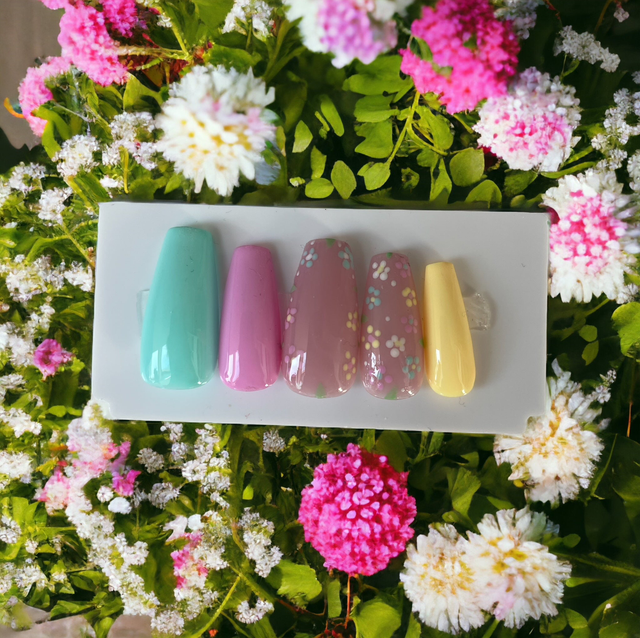 🌸 Modèle Flower - Faux Ongles réutilisables 🌸