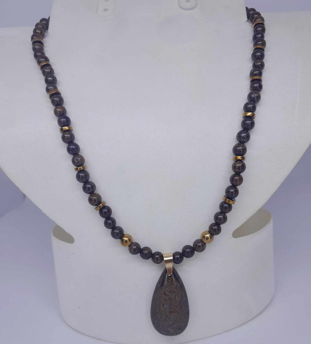 Collier pendentif bronzite