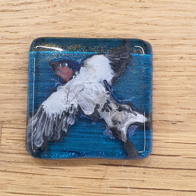 Swallow glass enamel badge 