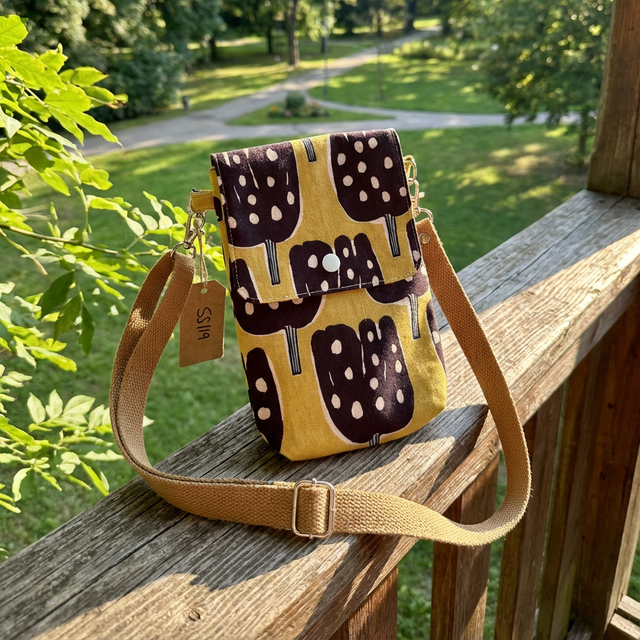 SS119 - Black and Yellow Mushroom Pattern Crossbody Phone Bag