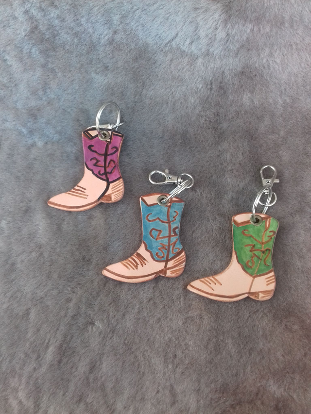 Porte clé en cuir santiag