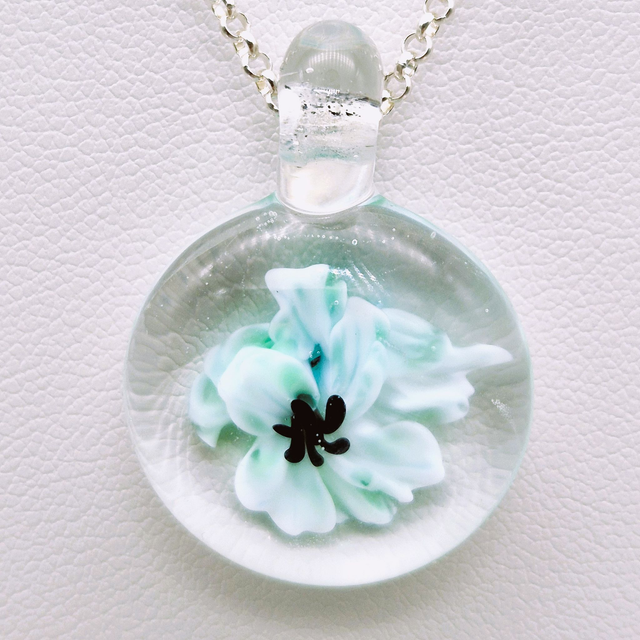 Pendentif Flora vert et blanc