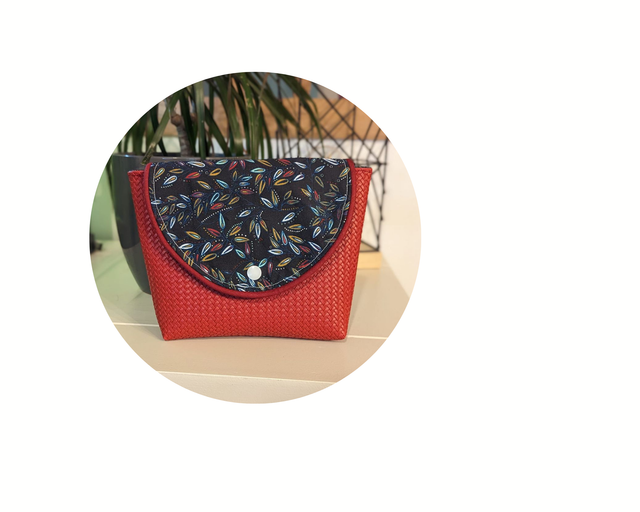 Trousse pression simili cuir tressé rouge