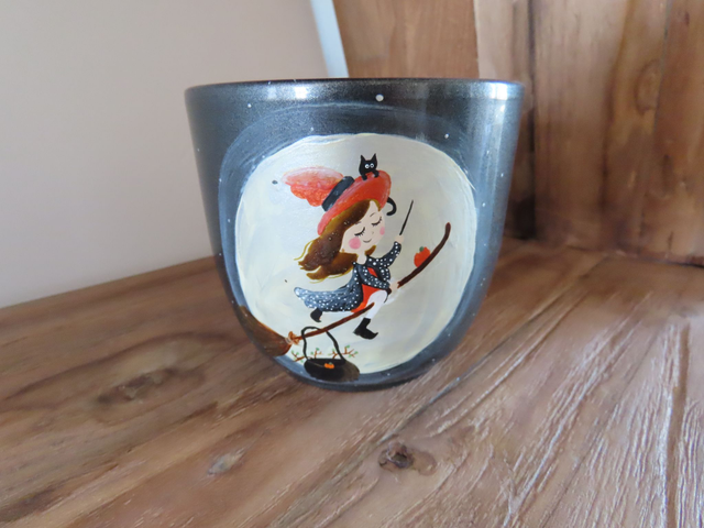 Cache-pot petite sorcière