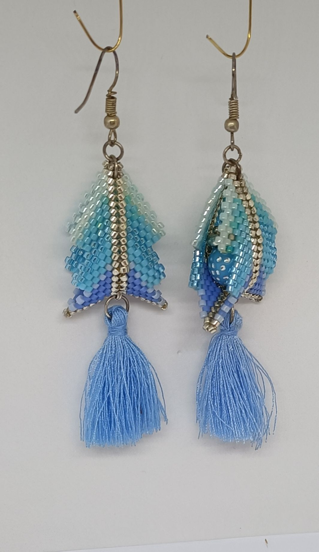 BOUCLES D’OREILLES (1)