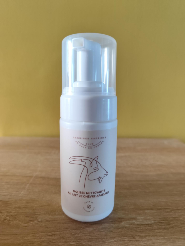 Mousse nettoyante au lait de chevre