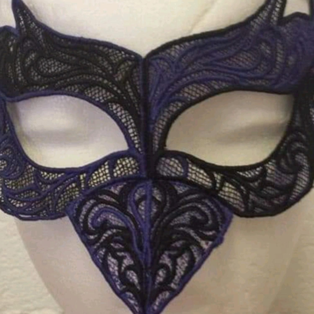 lace raven mask 