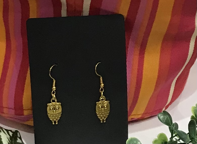 Gold Coloured Dangling - GCD21