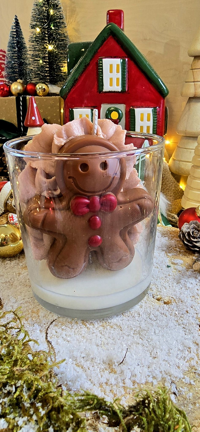 🍪 Bougie Chantilly – Petit Bonhomme