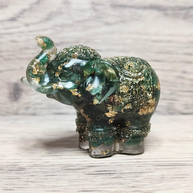 Eléphant aventurine 