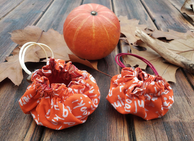 Pochette bourse -- Orange écriture