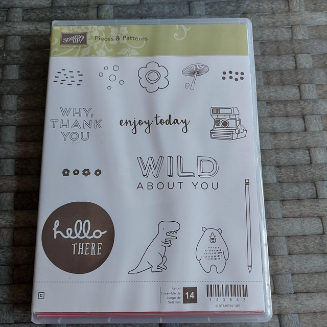 Pieces &amp; Patterns Stamp set