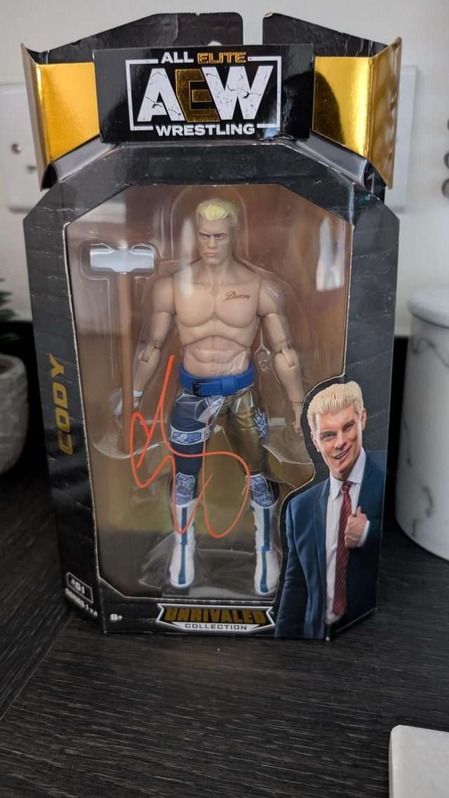AEW Signed Unrivaled Series 1 Cody Rhodes #01 Figure with SWAU Authentication 
