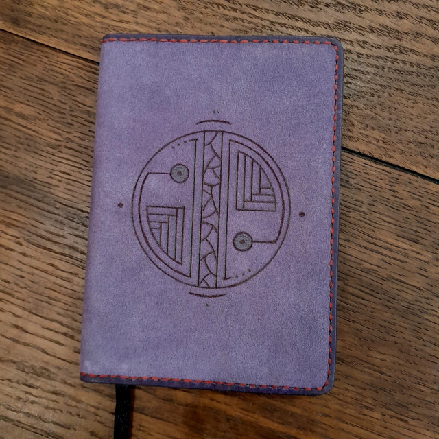 02 Carnet A6 violet 