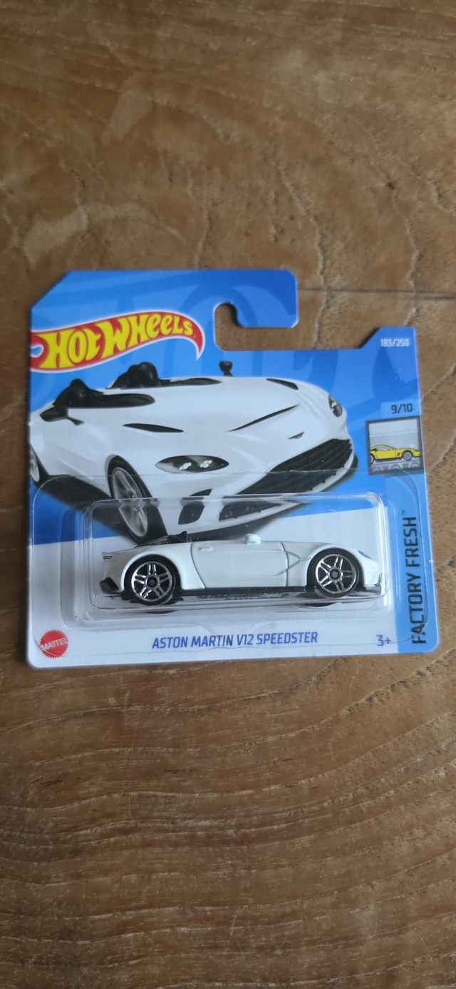 Aston Martin v12 speedster