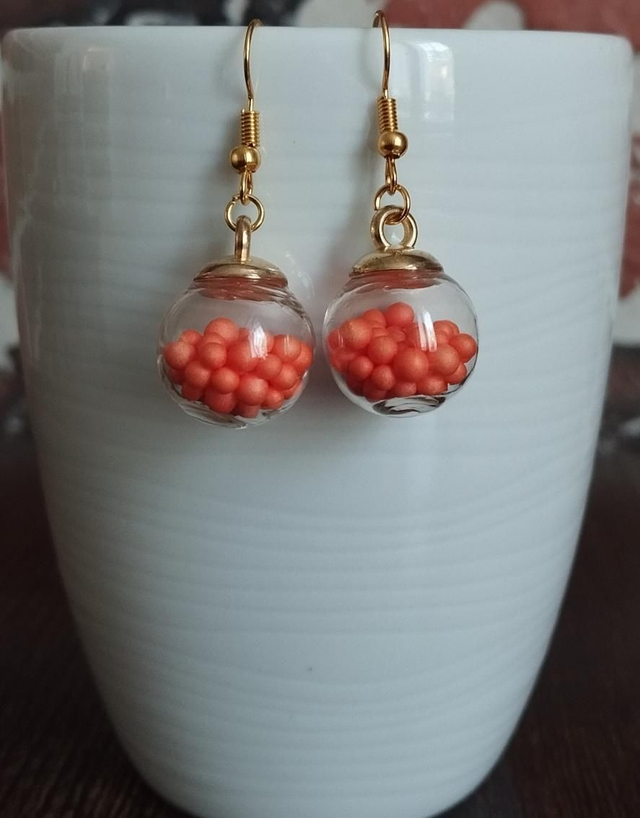 ✨ Boucles d’oreilles en verre – Élégance et originalité ✨