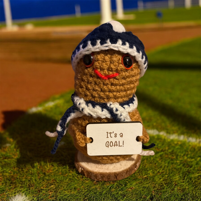 Crocheted positive pal (RAITH ROVERS FOOTBALL FAN)