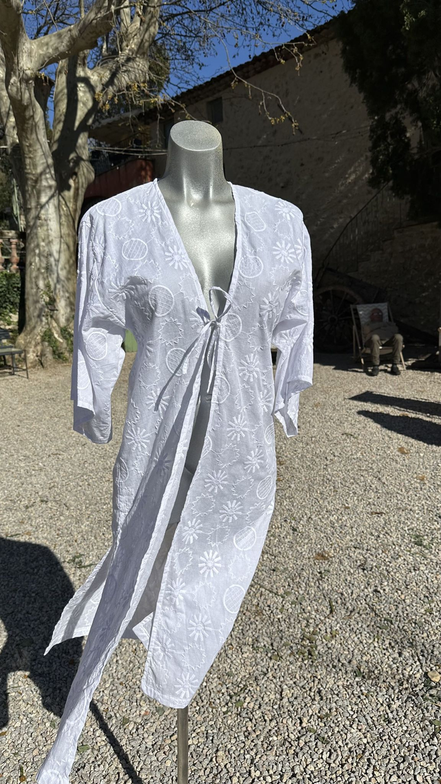 Tunique longue blanche broderie anglaise