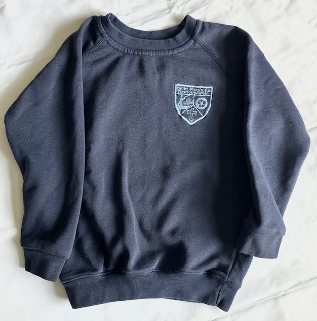 Sweatshirts - with logo