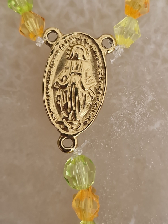 Petit Chapelet Voiture Sac Acier Doré Perles Jaune Orange