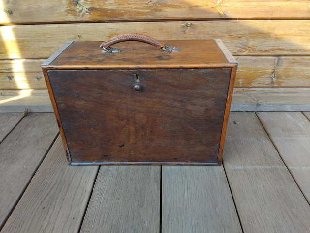 Late 19th early c20 engineers tool chest
